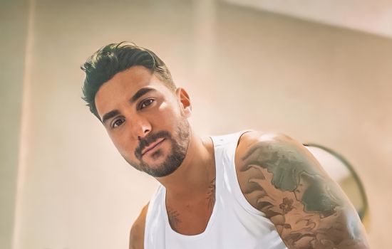 Gino Male Escort
