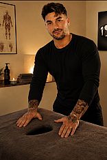 Gino Male Masseur