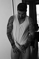 Gino Escort Masculino