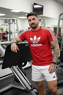 Gino Escort Masculino