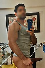 Photo #13 of Damián Fox