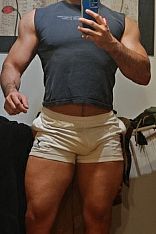 Photo #11 of Damián Fox