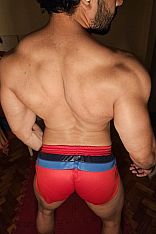 Photo #2 of Damián Fox