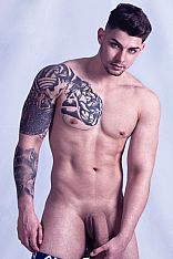 Leo Marzoli Male Escort