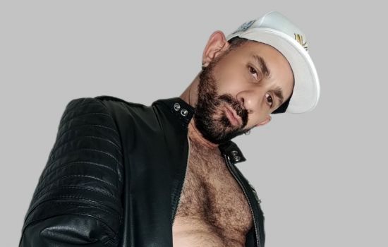 Mariano Male Escort