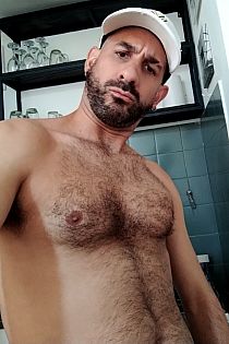 Mariano Male Escort