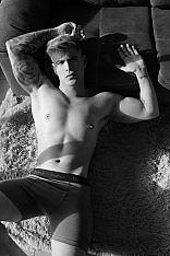 Nick Thomas Male Escort