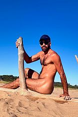 Photo #7 of Renato