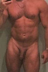 Photo #17 of Máximo H.