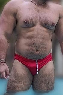 Máximo H. Escort Masculino