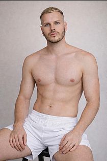 King Ivo Male Escort