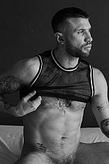 Benjamín Escort Masculino