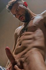Benjamín Male Escort