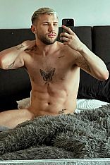 Benjamín Male Escort