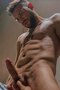 Benjamín Male Escort