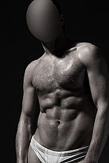 Julián Escort Masculino