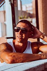 Felix Escort Masculino