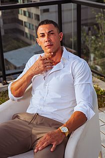 Felix Escort Masculino