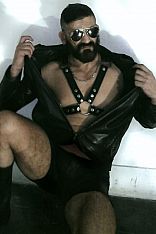 Pavlof Escort Masculino