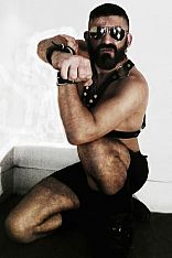 Pavlof Escort Masculino