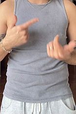Photo #4 of Noah