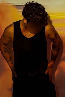 Noah Escort Masculino
