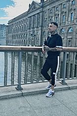 Photo #4 of Alejandro