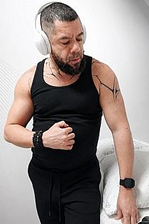 Omar Masajista masculino