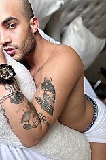 Paolo Male Escort