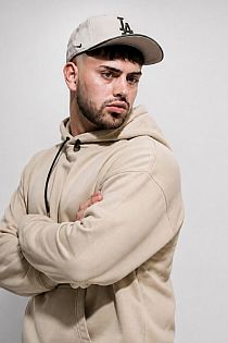 Nicolás Male Escort