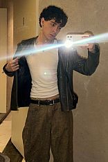 Photo #1 of Gian
