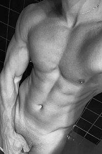 Toni Escort Masculino