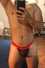 Leonardo Male Escort