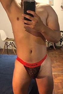 Leonardo Escort Masculino