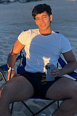 Photo #4 of Carlos