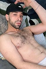 Milo Escort Masculino