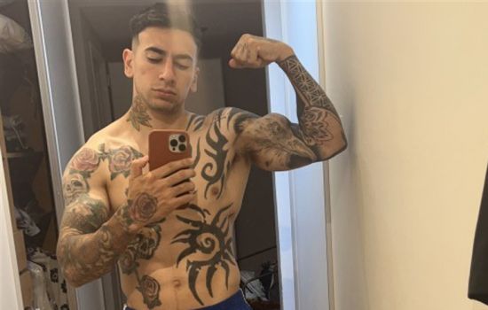 Tatto Escort Masculino