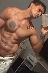 Mariano H. Male Escort