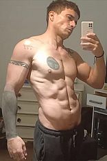 Mariano H. Male Escort