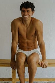 Nazareno Male Masseur