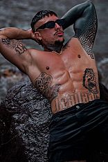 Photo #4 of Prohibido