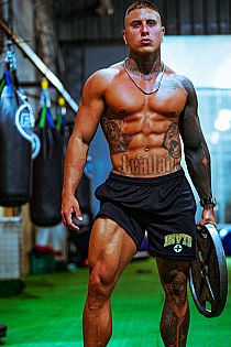 Prohibido Male Escort