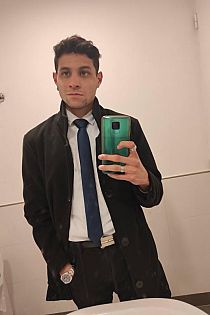 Stefan Escort Masculino