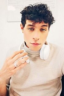 Jonas Escort Masculino