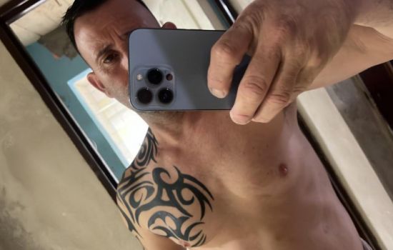 Axel B. Male Escort