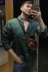 Photo #2 of Misionero Hot