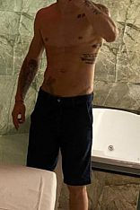 Emir Escort Masculino