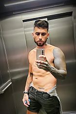 Photo #11 of Francis