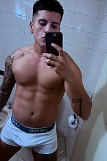 Hades Escort Masculino