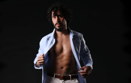 Yair Escort Masculino